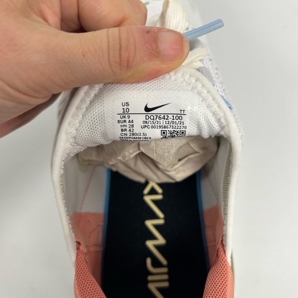 Nike Air Max 270 'White Sanddrift' Sneakers - Picture 7 of 8
